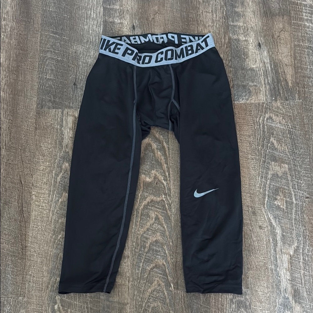 Nike Black Pro Combat compression knee length